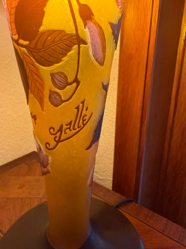Estimation d’une exceptionnelle lampe Galle aux dimensions de 60 cm par 30 cm