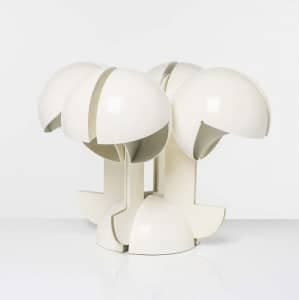 Lampe Gae Aulenti : expertise et estimation Lampe Gae Aulenti : expertise et estimation