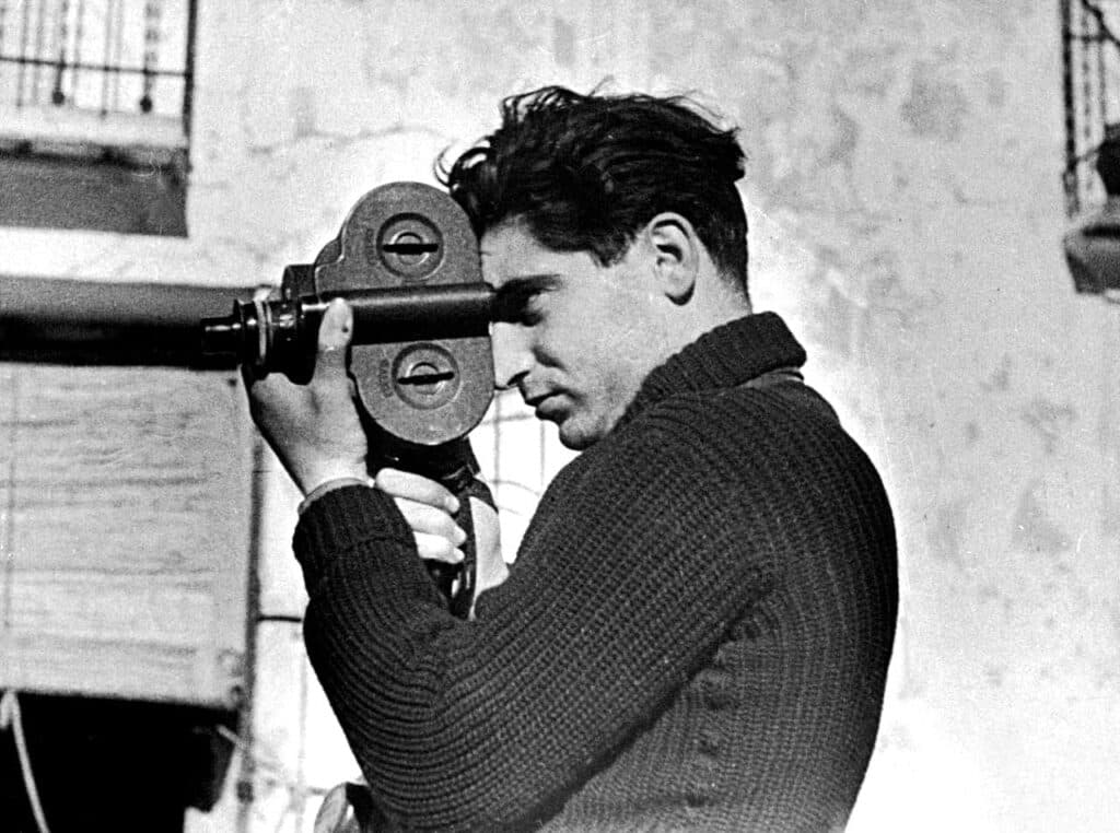 Robert Capa (1913 – 1954) : estimation gratuite Robert Capa (1913 – 1954) : estimation gratuite