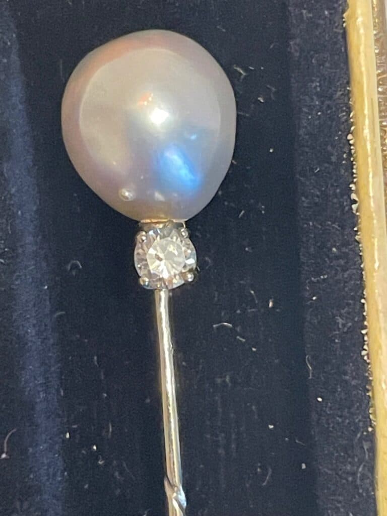 Estimation précise d’une épingle à chapeau en perle et diamant, délicatement travaillée pour une élégance raffinée dans la catégorie bijoux bague.