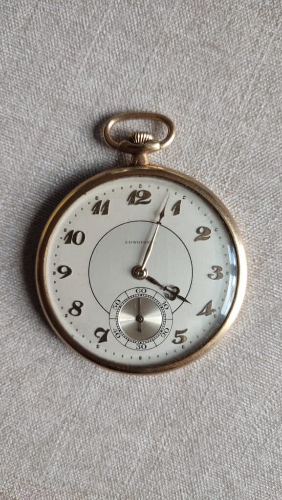 “Estimation de la valeur d’une montre à gousset Longines héritée de l’arrière-arrière-grand-père”