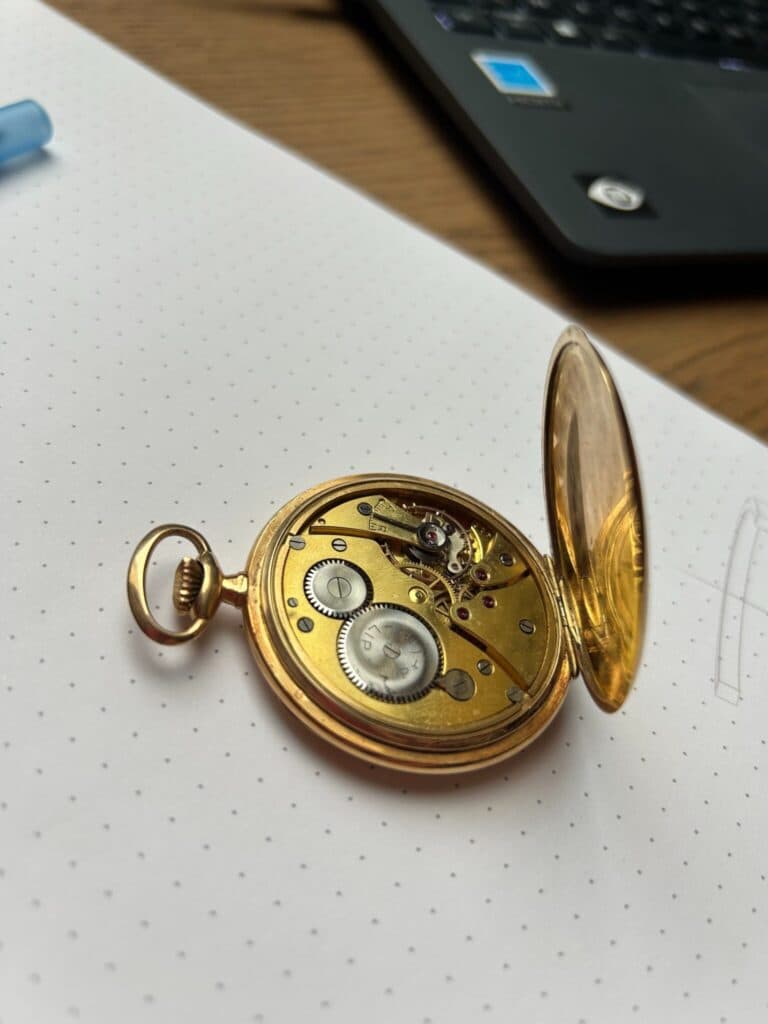 “Estimation exceptionnelle d’un Chronomètre de poche LIP en Or jaune massif 18k de style Art Déco, produit aux alentours de 1910”