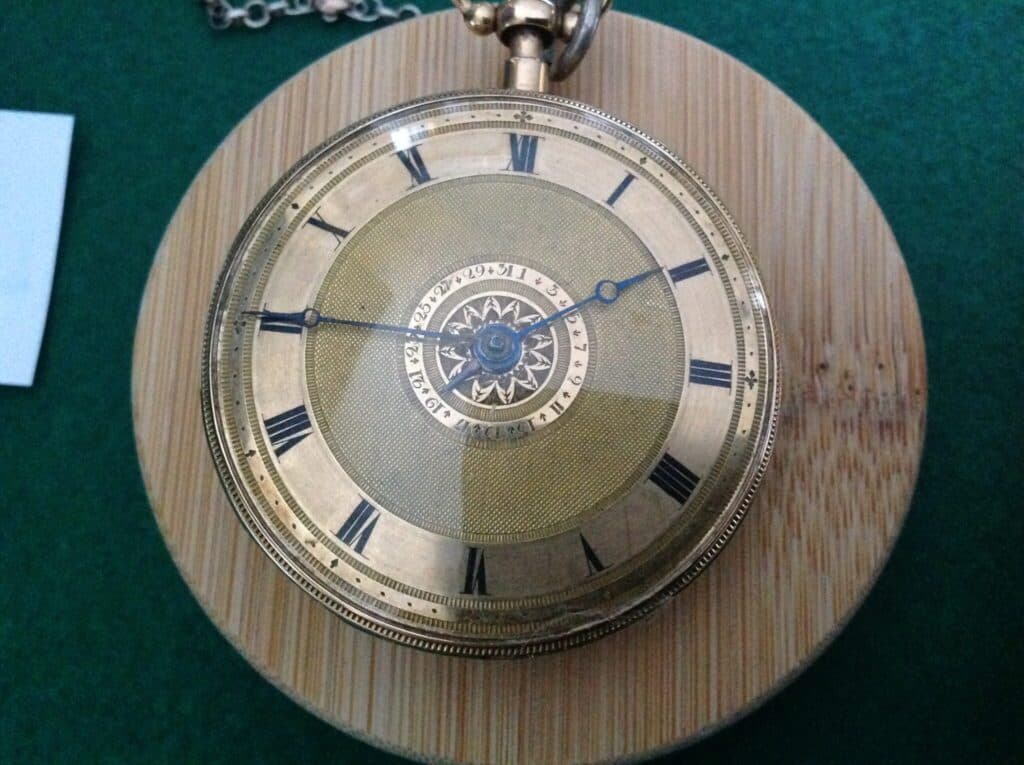 “Estimation de la valeur d’une montre de gousset du 18ème siècle en or 18 carats avec fonction de sonnerie des heures et des quarts d’heure”