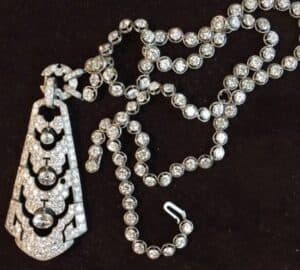 Bijou de haute joaillerie