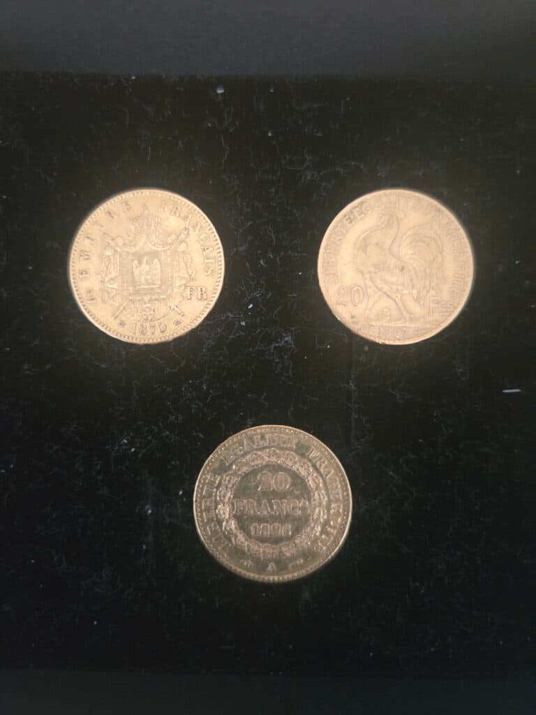 Estimation de pièces de 20 francs or de 1896, 1907 et 1870 Estimation de pièces de 20 francs or de 1896, 1907 et 1870