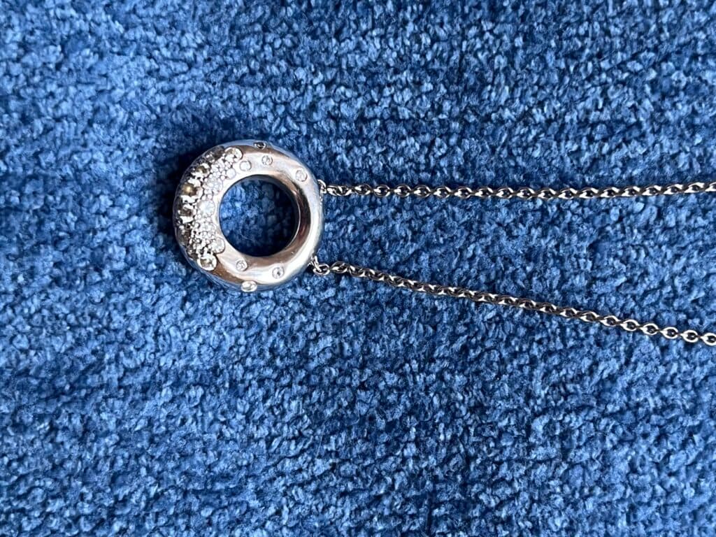 Estimation d’un collier Chaumet : valeur et critères d’évaluation Estimation d’un collier Chaumet : valeur et critères d’évaluation