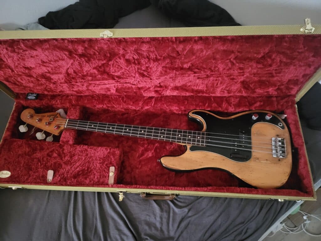 Estimation d’une Fender Precision Bass USA de 1973, finition Blonde/Natural Estimation d’une Fender Precision Bass USA de 1973, finition Blonde/Natural