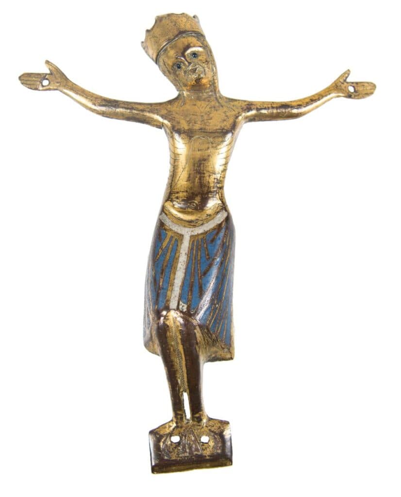 Estimation d’une sculpture française représentant le Christ en croix Estimation d’une sculpture française représentant le Christ en croix